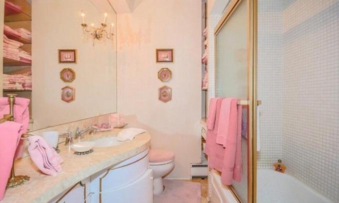 Badeværelse i pink.