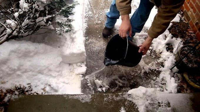 "Drown" sneen alkohol og opvaskemiddel.
