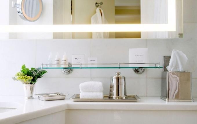 Den snehvide badeværelse: 5 renlighed hemmeligheder fra luksushoteller arbejdere