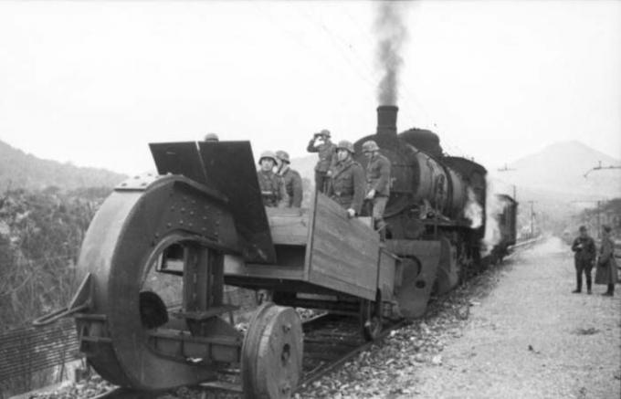 Hvorfor gjorde tyskerne under Anden Verdenskrig var knyttet til togene store kroge.