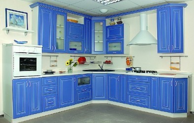 Selv et blåt køkken med de rigtige nuancer kan skabe komfort og hygge uden at forårsage træthed og irritation.
