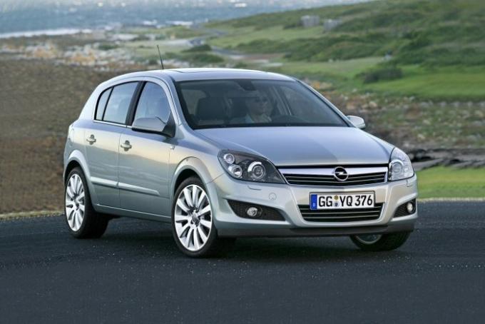 Opel Astra har vist sig meget populær, både på markedet for nye biler, og på det sekundære marked. | Foto: infocar.ua