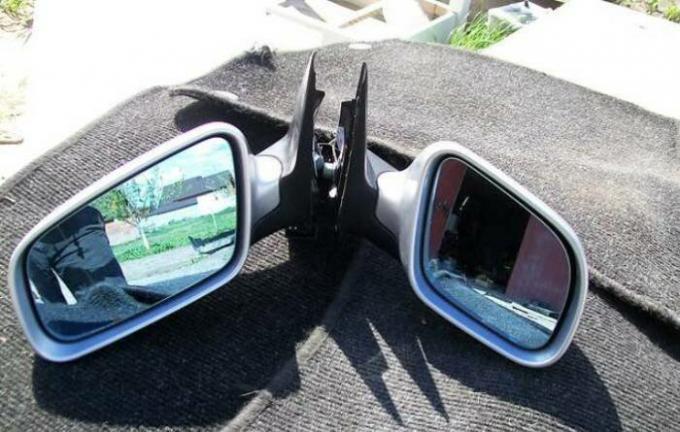 Et sæt af spejle til den tyske Audi A6 sedan på business class. | Foto: ria.com.