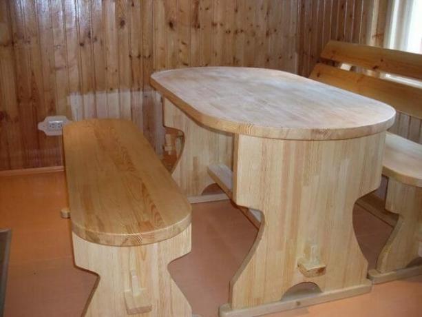 Møbler til bad fra træ