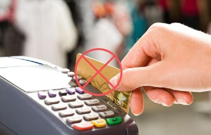 8 mistænkte tilfælde, hvor i hvert fald er det umuligt at betale "kreditkort"