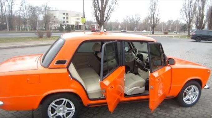 Tuning niveau 80: bosiddende i Zaporozhye har gjort "Penny" i luksus sedan