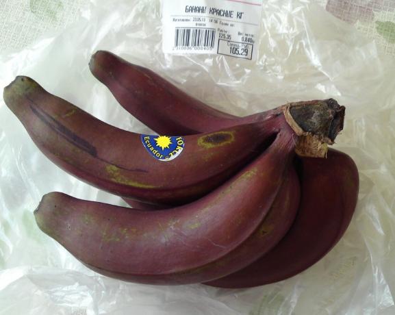 På supermarkedernes hylder der var røde bananer: hvad de smager? Jeg deler deres erfaringer