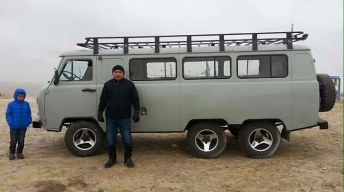 Triaxial UAZ, som er i Mongoliet og gør ikke ualmindeligt. | Foto: carakoom.com.