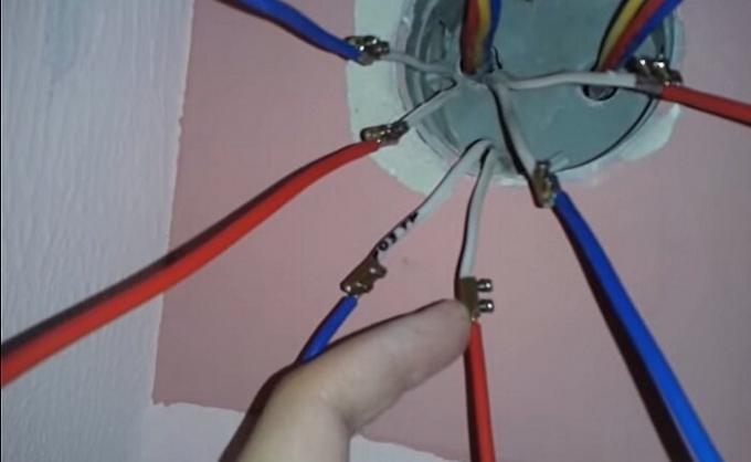 3 måder at forbinde aluminium og kobbertråd, hvis den gamle ledninger i huset