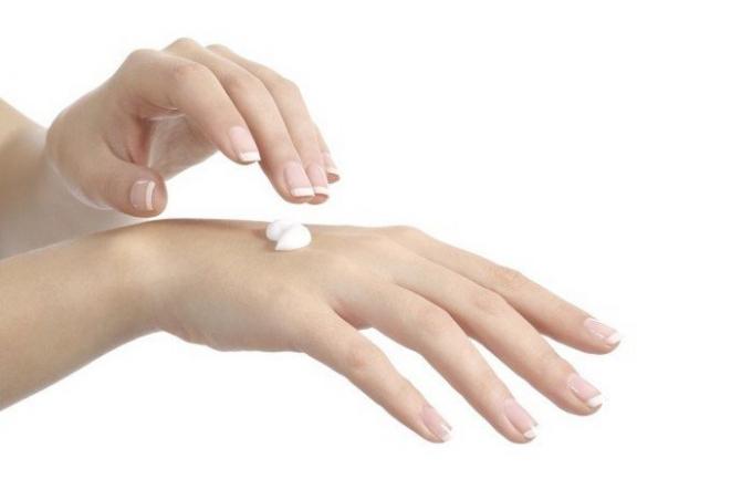 Glycerin - en af ​​de mest almindelige ingredienser i kosmetik.