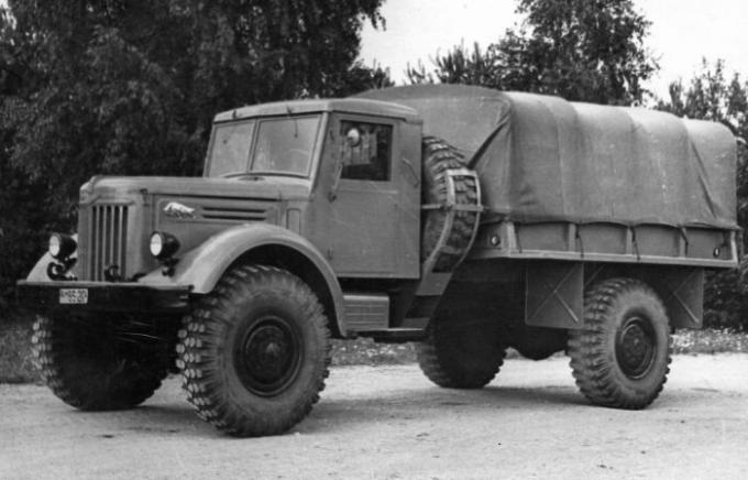 Hvorfor gjorde USSR biler på dieselmotorer