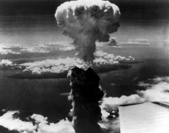 Den atombombe over Nagasaki.