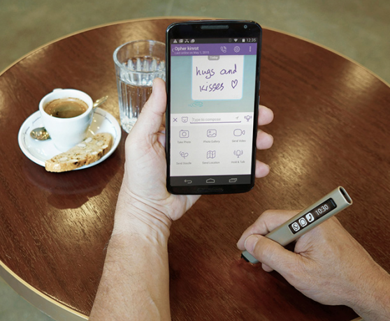 Med Phree Digital Stulus kan skrive på alle overflader - de ord og skitser øjeblikkeligt blive vist på skærmen på din smartphone