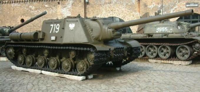 Mareridt Wehrmacht: ISU-122 pistol, som arbejdede på princippet om "ét skud - ét mål"