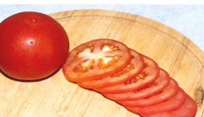 Tomater, skåret i skiver.