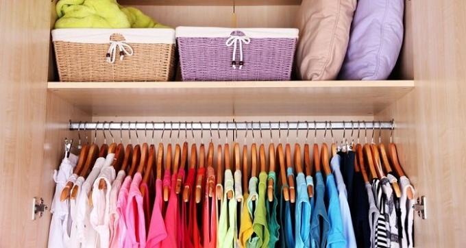 Farve sortering vil blive vejledt bedre i tøj. / Foto: bezkovrov.com