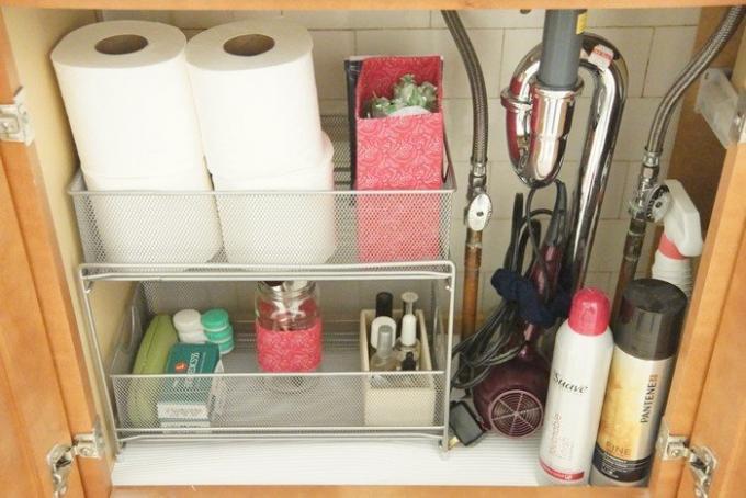 Kvalitativt organisere opbevaring er mulig, selv i den mindste badeværelse.