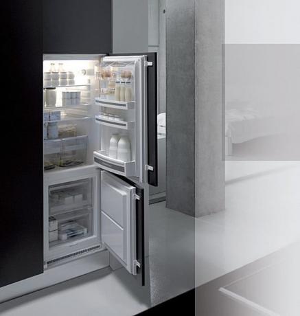 indbygget køleskab i køkkenet